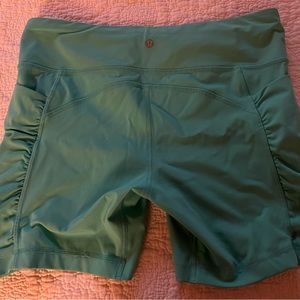 Lululemon biker shorts - great condition!